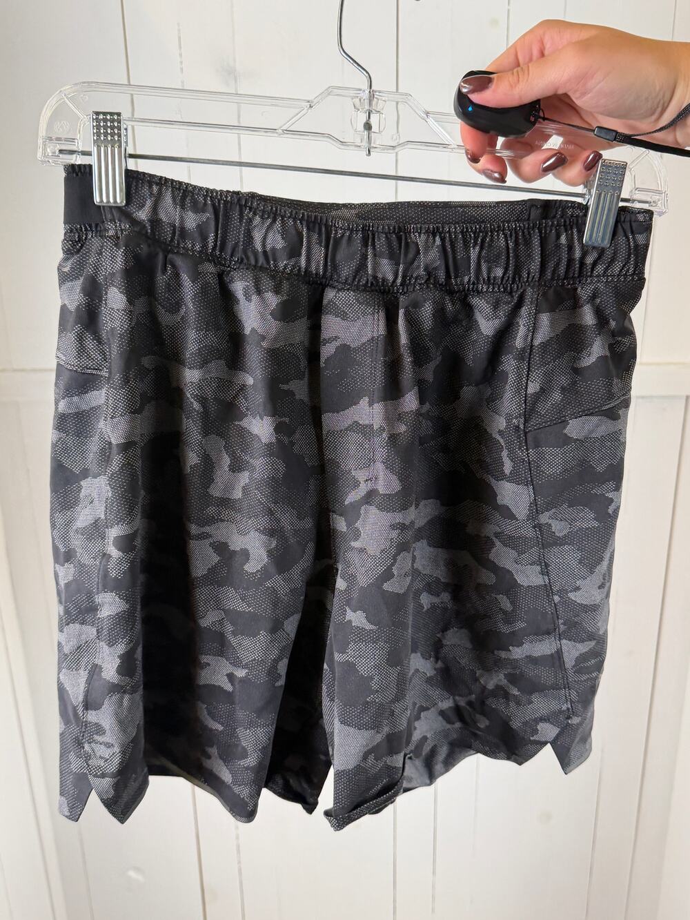 Lululemon Men's Black Gray Athletic Shorts Size S